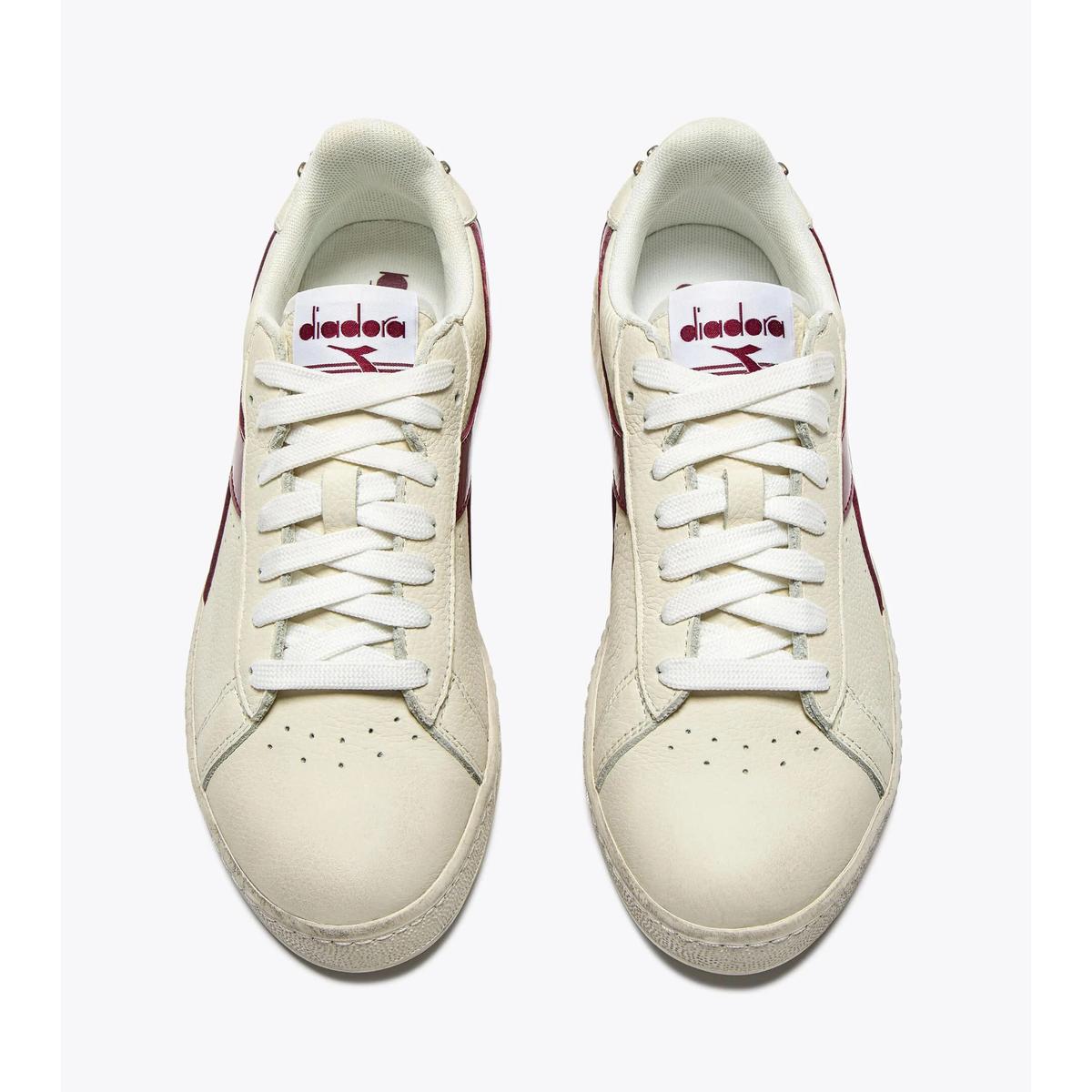 product/d/i/diadora-501-182170-45084-pomegranate-4.jpg