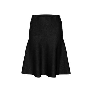 50109695-500012-falda-culture-annemarie-negro