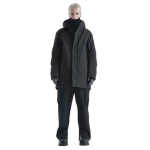 qm555-1-parka-con-capucha-krakatau-dsup-negro